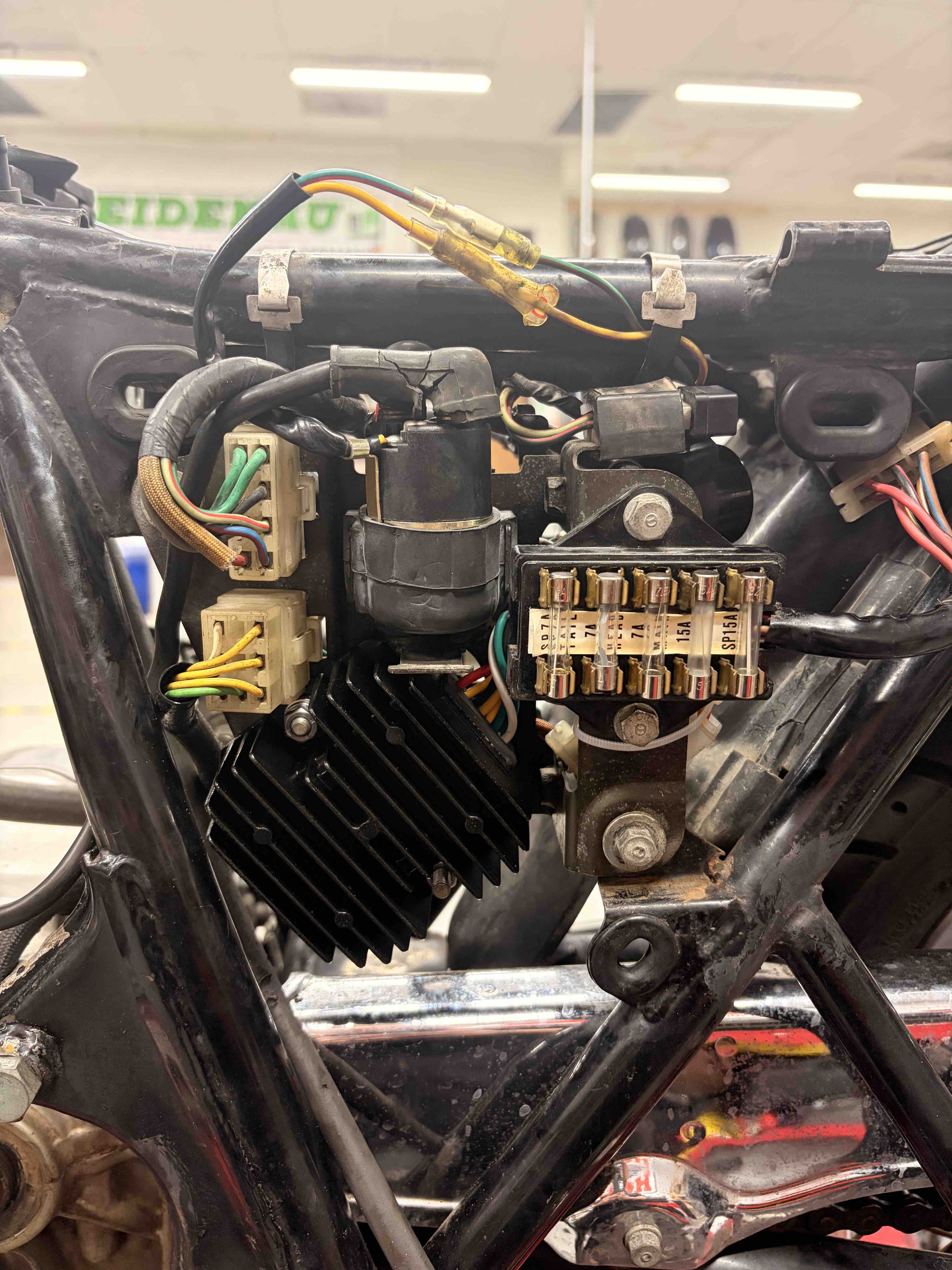 Fully Mounted Front View_CB550_ElectronicsTray_RegRecCombo.jpg